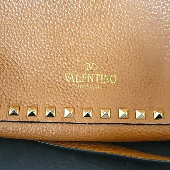 VALENTINO GARAVANI  Pebbled Calfskin Rockstud Flip-Lock Messenger Bag - Picture 5 of 13